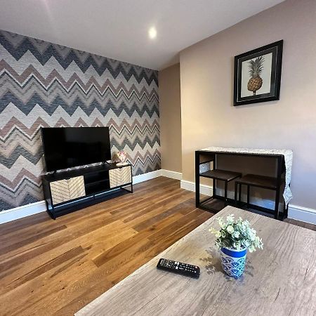 Funky 1 Bedroom Apartment Next To The Sea Brighton Exterior photo